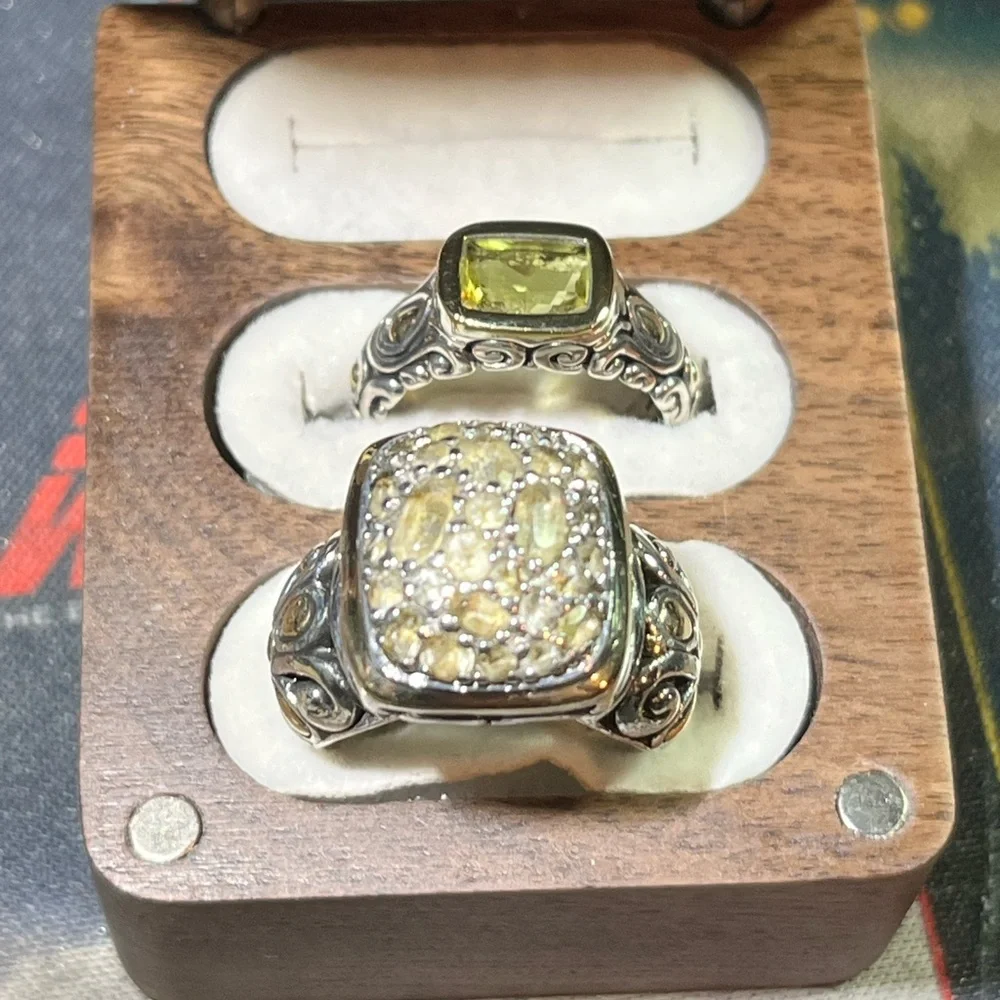Rare Vintage John Hardy 925/n 18K Gold Multi Stone Dot ring
Sold. Sold - Picture 1 of 7